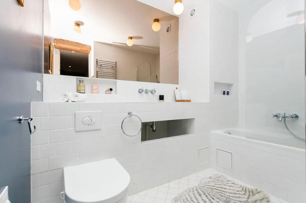 Chatelet - Louvre City Apartment Paris